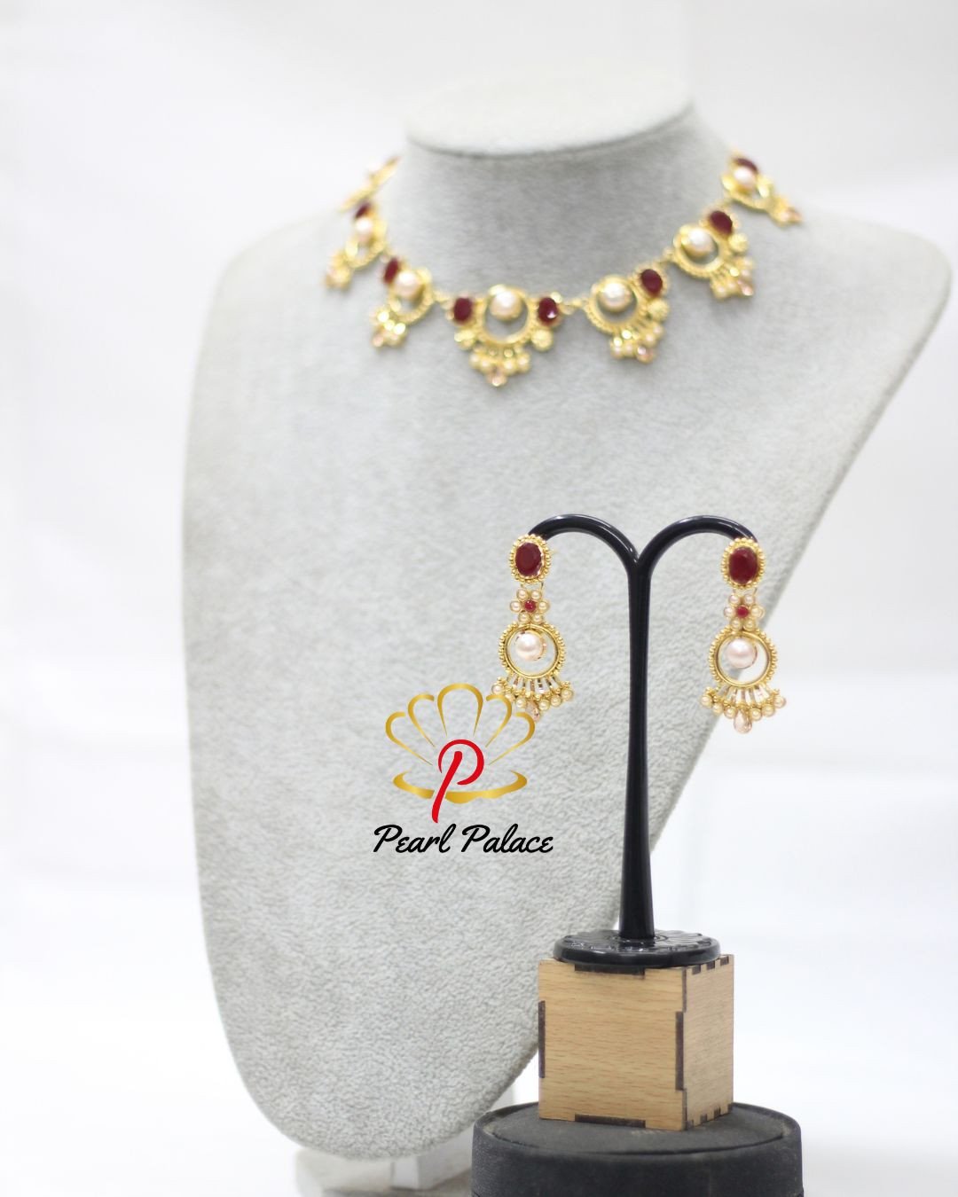 2026101116211048897-pearlpalace.jpg